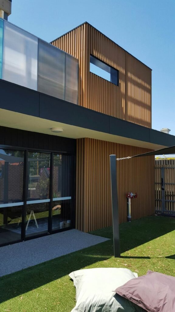 واجهات منازل بديل الخشب