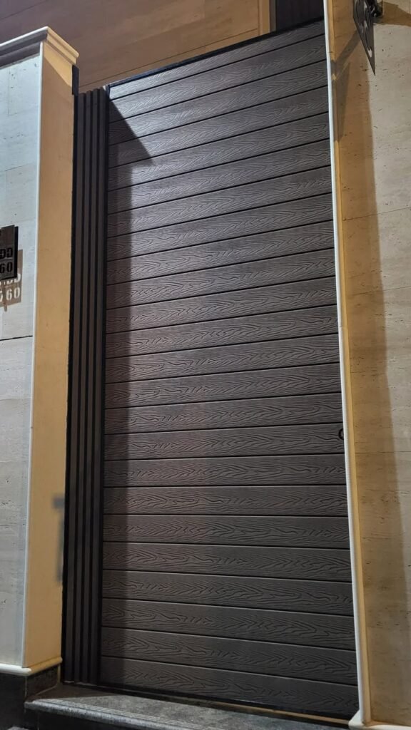 تكسيات أبواب منازل